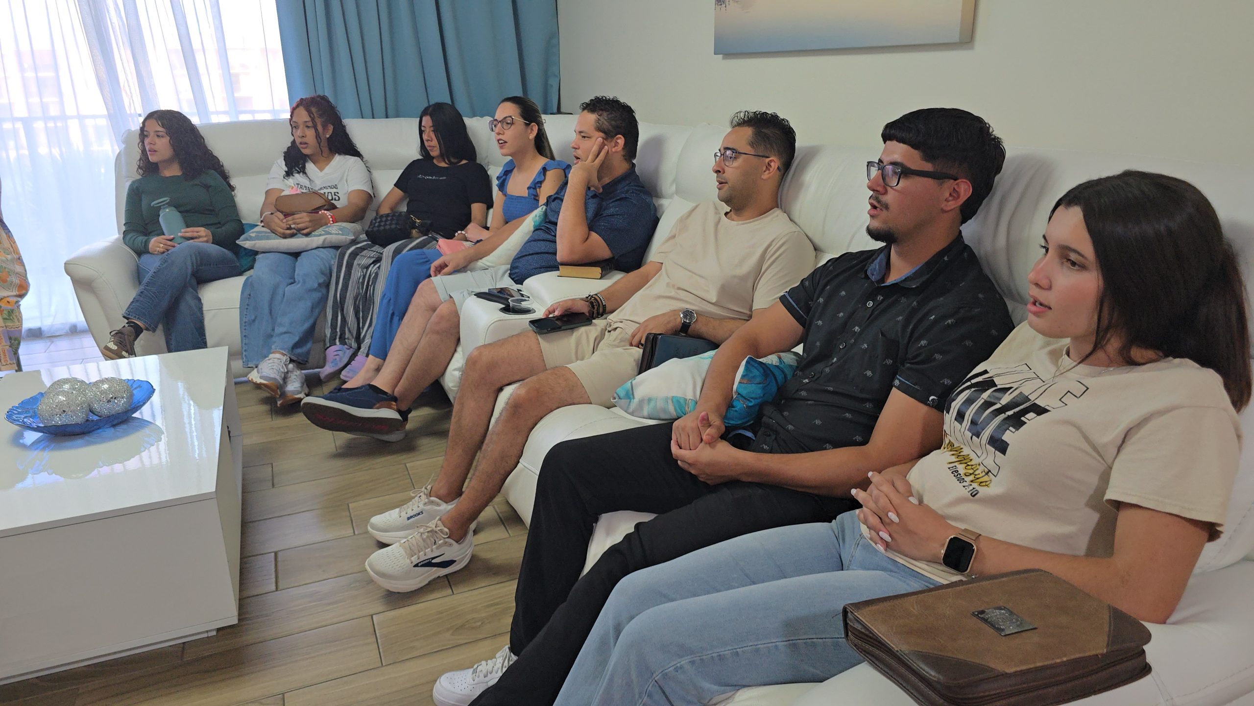 Actividad de jóvenes en Renacer