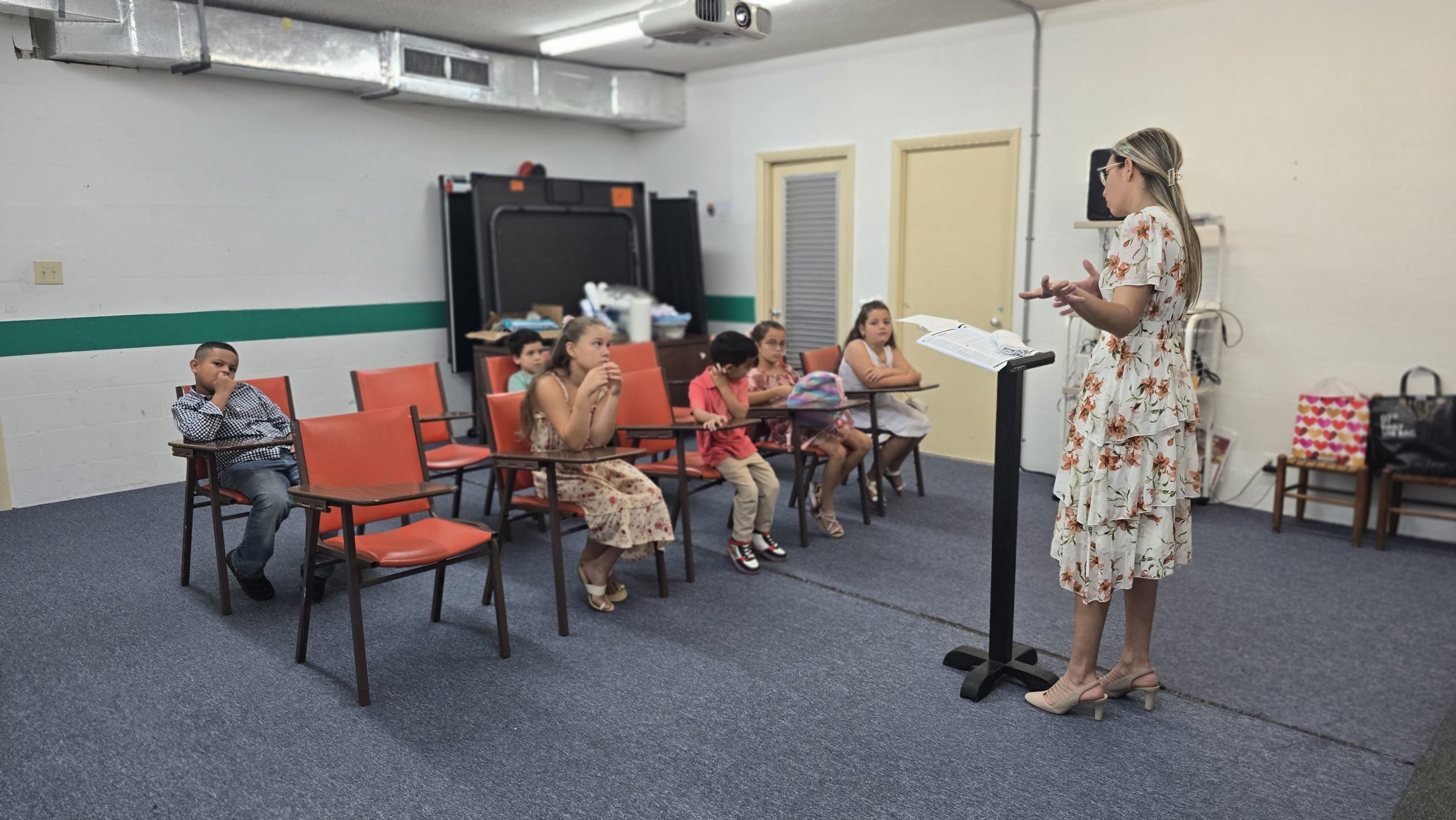 Clase bíblica en Renacer