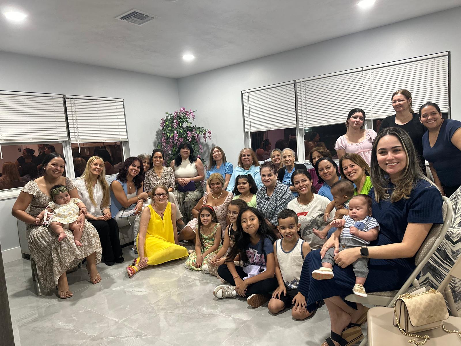 Mujeres creciendo juntas en la fe